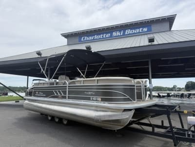 BOATZON | Tracker Boats Party Barge 22DLX 2023