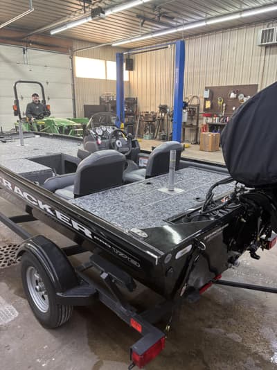 BOATZON | Tracker Boats PRO 170 2025