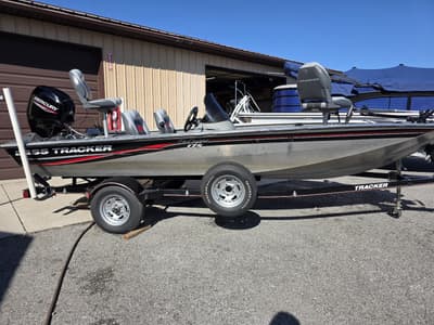 BOATZON | Tracker Boats Pro Crappie 175 w 2022 Mercury 60 hp 2010