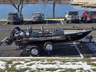 BOATZON | Tracker Boats PRO GUIDE V16 SC 2020