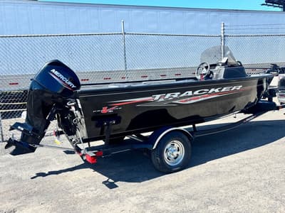 BOATZON | Tracker Boats PRO GUIDE V16 SC 2021