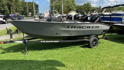 BOATZON | Tracker Boats PRO GUIDE V16 SC 2027