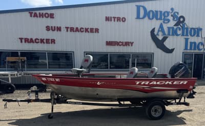 BOATZON | Tracker Boats Pro Guide V16 T 2013