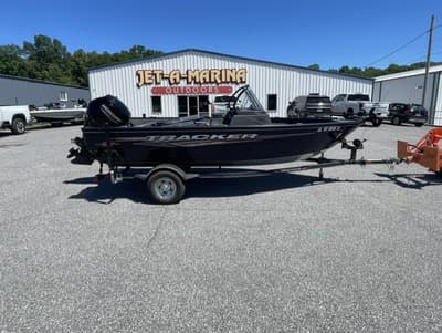 BOATZON | Tracker Boats PRO GUIDE V16 WT 2021