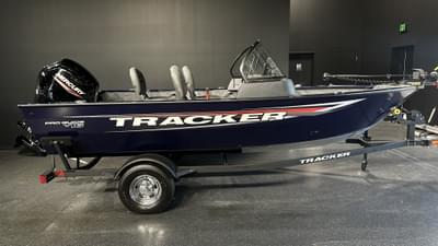 BOATZON | Tracker Boats Pro Guide V16 WT 2026