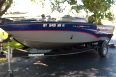 BOATZON | Tracker Boats Pro Guide V175 WT 2014