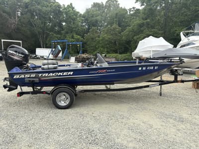 BOATZON | Tracker Boats Pro Team 175 2015