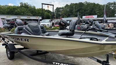 BOATZON | Tracker Boats Pro Team 175 2026