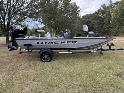BOATZON | Tracker Boats Pro Team 175 Crappie Edition 2027