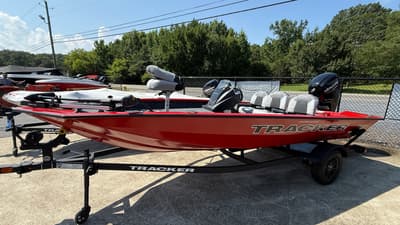 BOATZON | Tracker Boats Pro Team 175 Crappie Edition 2027