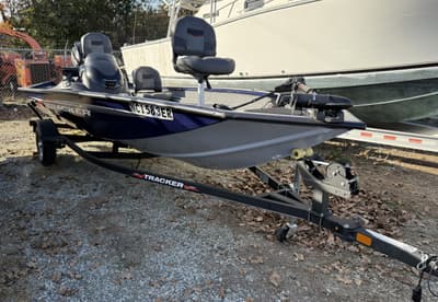 BOATZON | Tracker Boats PRO TEAM 175 TXW 2021