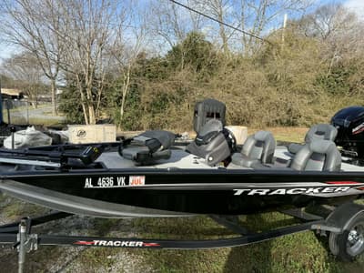 BOATZON | Tracker Boats PRO TEAM 175 TXW 2021