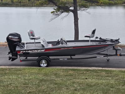 BOATZON | Tracker Boats Pro Team 190 TX 2017