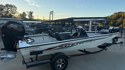 BOATZON | Tracker Boats PRO TEAM 195 TXW Tournament Ed 2020