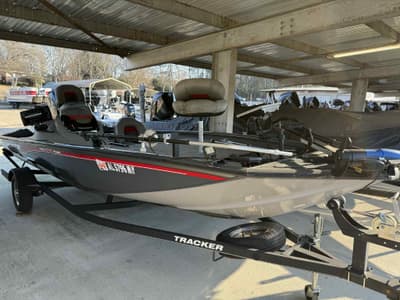 BOATZON | Tracker Boats Pro Team 195 TXW Tournament Edition 2017