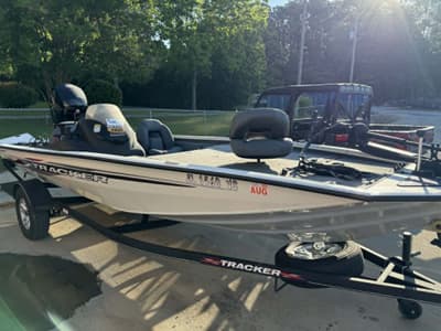 BOATZON | Tracker Boats PRO TEAM 195 TXW Tournament Edition 2023