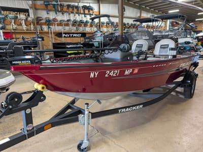 BOATZON | Tracker Boats Super Guide V16 SC 2019