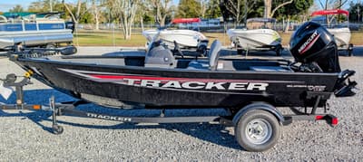 BOATZON | Tracker Boats Super Guide V16 SC 2026