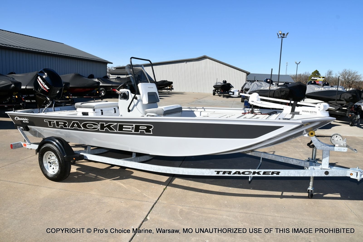 2026 Tracker CLASSIC CC - Sold Boat