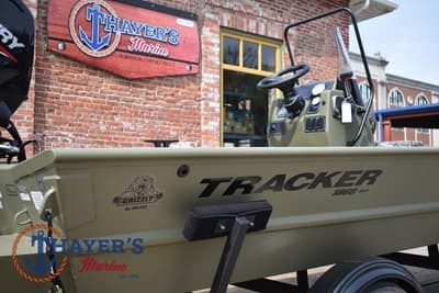 BOATZON | Tracker Grizzly 1860 CC 2025