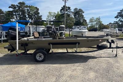 BOATZON | Tracker Grizzly 1860 CC AllWelded Package 2018