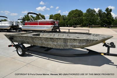 BOATZON | Tracker Grizzly 1860 Utility Jon 2026