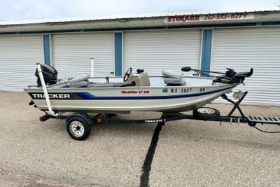 BOATZON | Tracker Guide V14 Riveted Deep V 1994