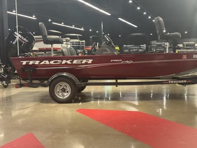 BOATZON | Tracker Marine 114751 2022