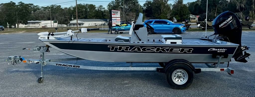 2026 Tracker® Boats Bass Tracker Classic CC - Sold Boat