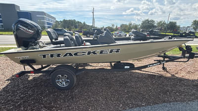 BOATZON | Tracker Marine PRO TEAM TXW 2026