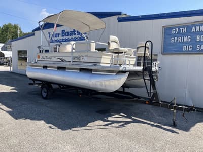 BOATZON | Tracker Party Barge 190 2008
