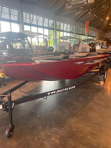 BOATZON | Tracker PF 17 2025