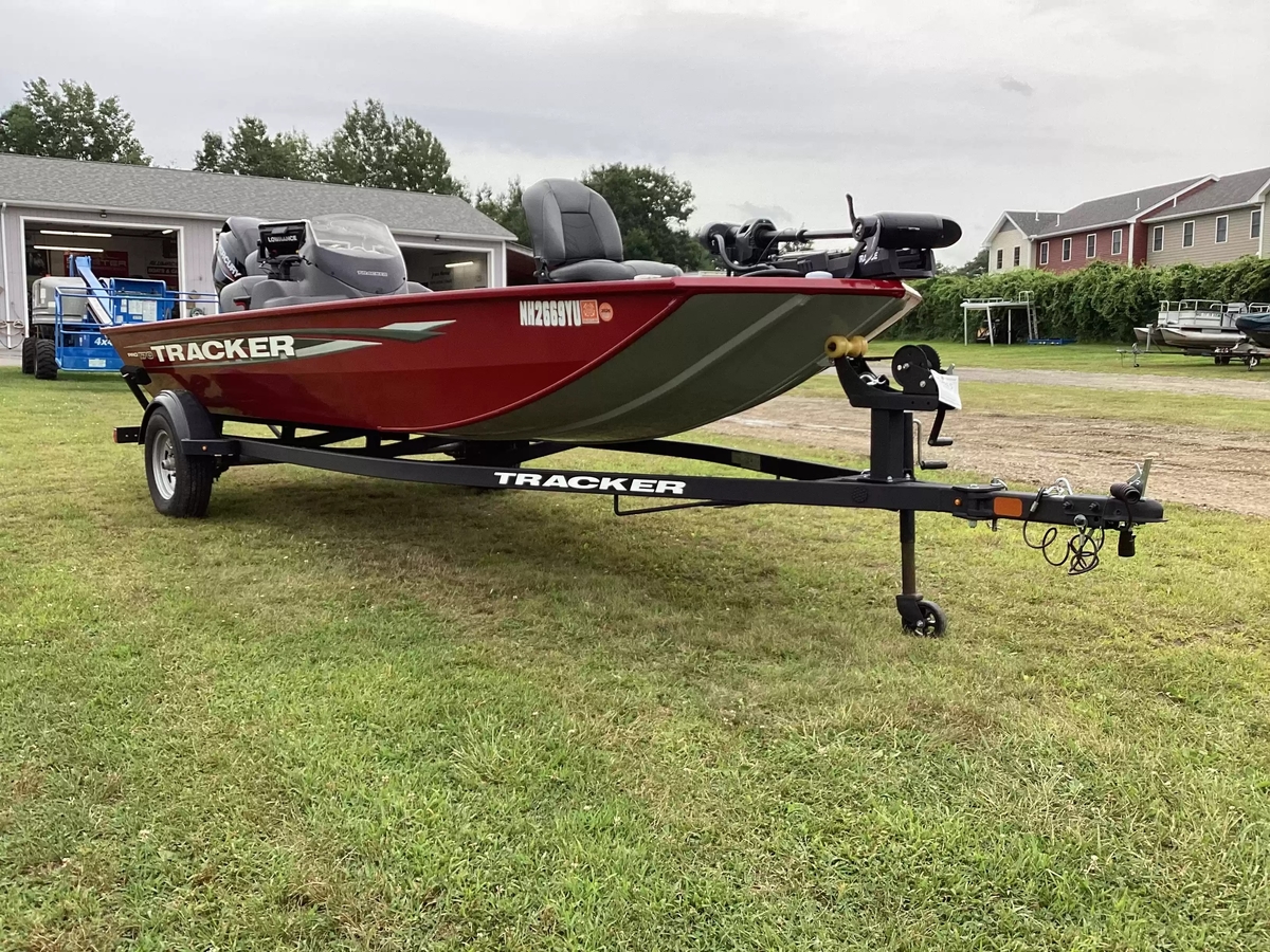 2025 Tracker Pro 170 - Sold Boat