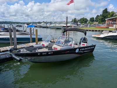 BOATZON | Tracker Pro Guide 175 Pro V Guide 2011