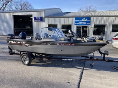 BOATZON | Tracker Pro Guide V16 2008