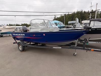 BOATZON | TRACKER Pro Guide V16 2018