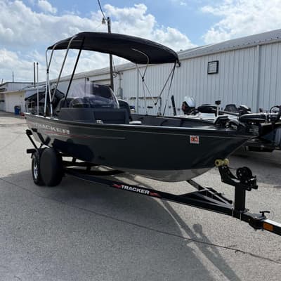 BOATZON | Tracker Pro Guide V16 SC 2021