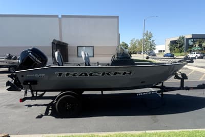 BOATZON | Tracker Pro Guide V16 SC 2027