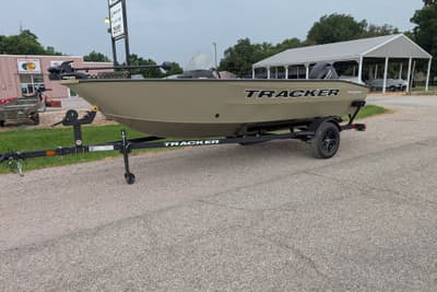 BOATZON | Tracker Pro Guide V16 SC 2027