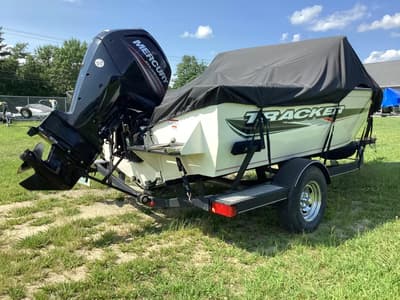 BOATZON | Tracker Pro Guide V165 2018