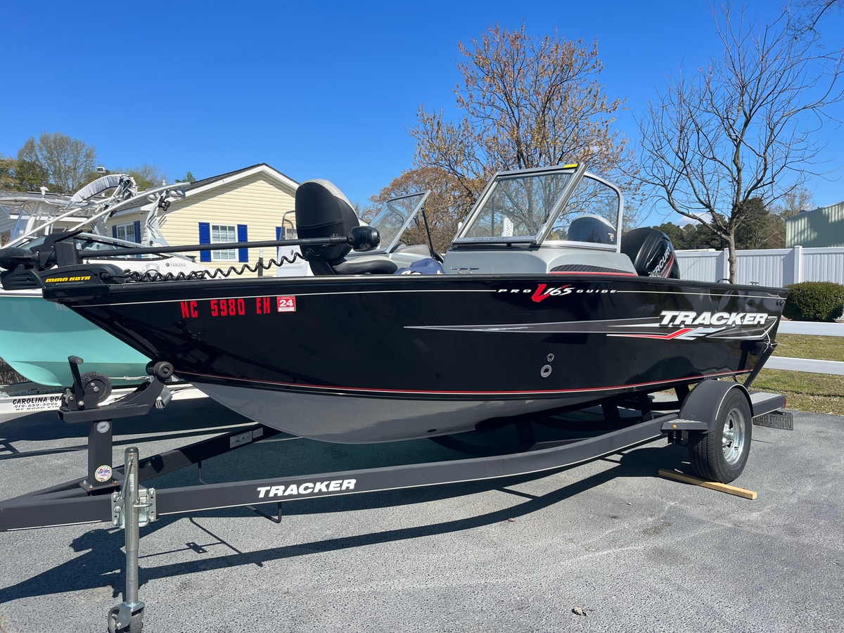 2018 Tracker PRO GUIDE V165 WT - Sold Boat