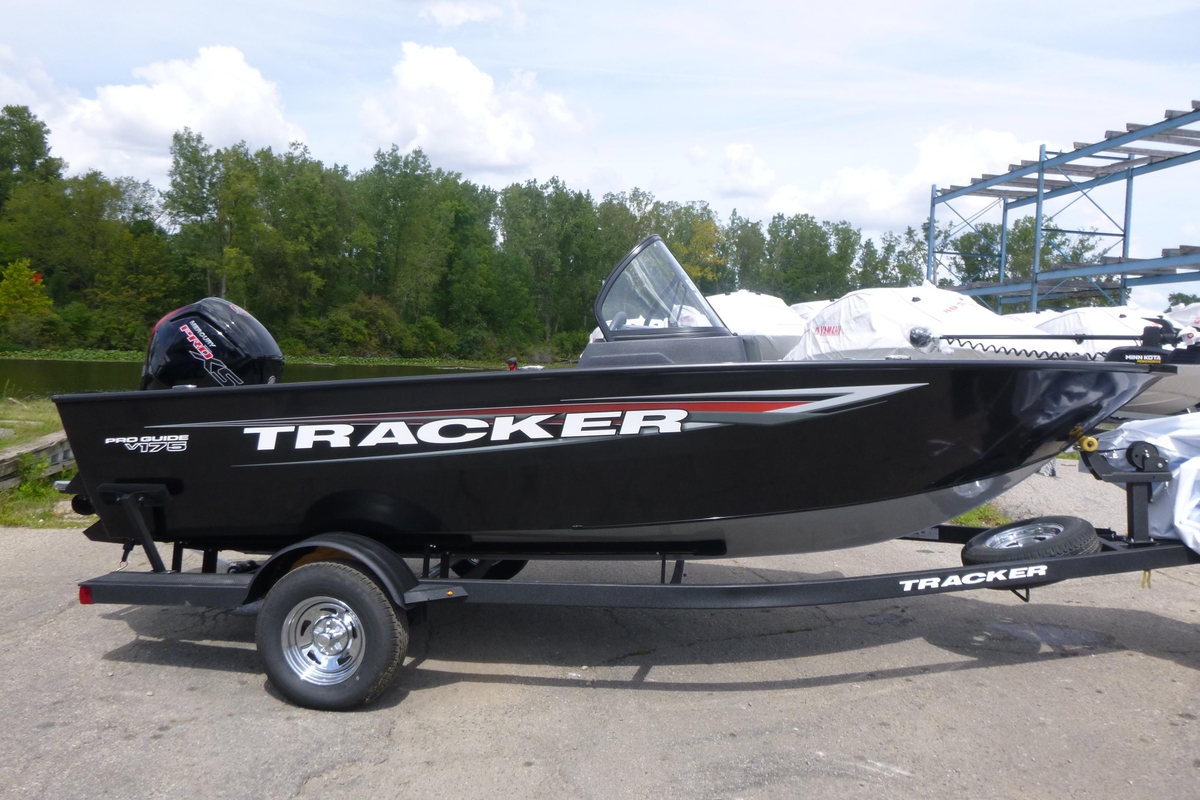 2026 Tracker Pro Guide V175 Combo - Sold Boat