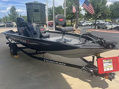 BOATZON | Tracker Pro Team 175 Crappie Edition 2025 BOATZON | Tracker Pro Team 175 Crappie Edition 2025