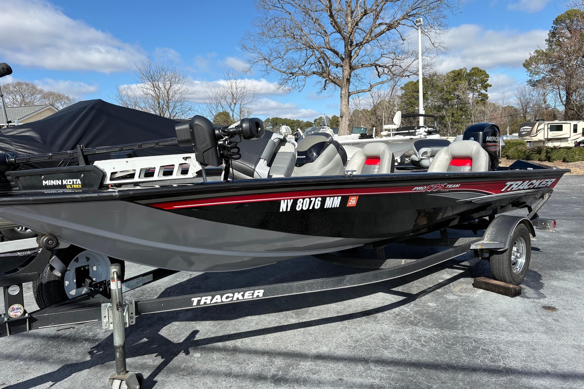 2017 Tracker Pro Team 175 TXW - Sold Boat