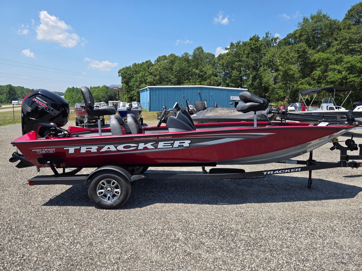 2025 Tracker Pro Team 190 - Sold Boat