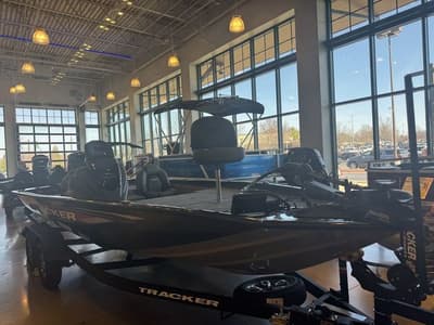 BOATZON | Tracker Pro Team 195 TXW 2026