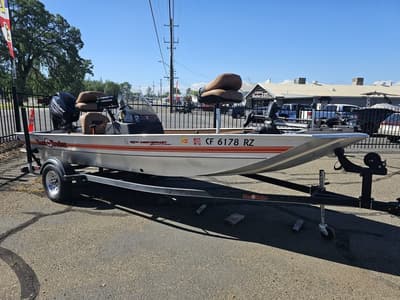 BOATZON | Tracker® Boats BASS TRACKER 40th Anniversary Heritage Edition 2018