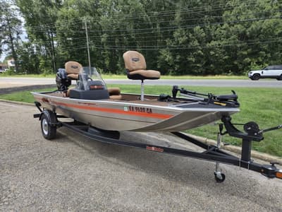BOATZON | Tracker® Boats BASS TRACKER 40th Anniversary Heritage Edition 2018