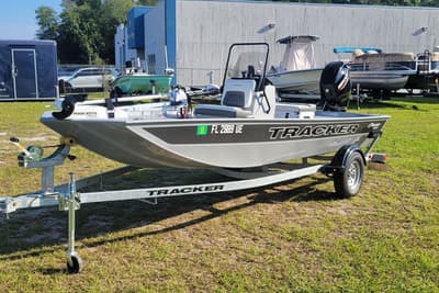 BOATZON | Tracker® Boats Bass Tracker Classic CC 2026