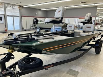BOATZON | Tracker® Boats Bass Tracker Classic Limited 2026 BOATZON | Tracker® Boats Bass Tracker Classic Limited 2026